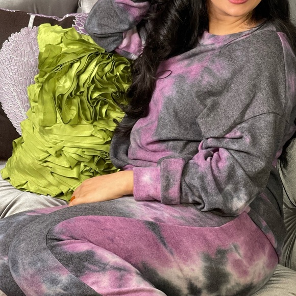 Women’s loungewear set - Purple and dark gray - Picture 2 of 5
